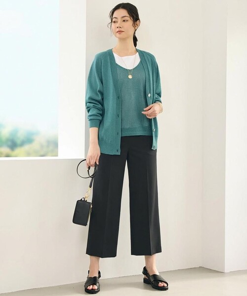 自由区(ジユウク)の「コットンサテンクロップド丈ワイドストレート パンツ(その他パンツ・レディース・パイングリーン系/ブラック系/ベージュ系/ネイビー系/ブラウン/ターコイズブルー・32/34/30)」の17枚目の写真