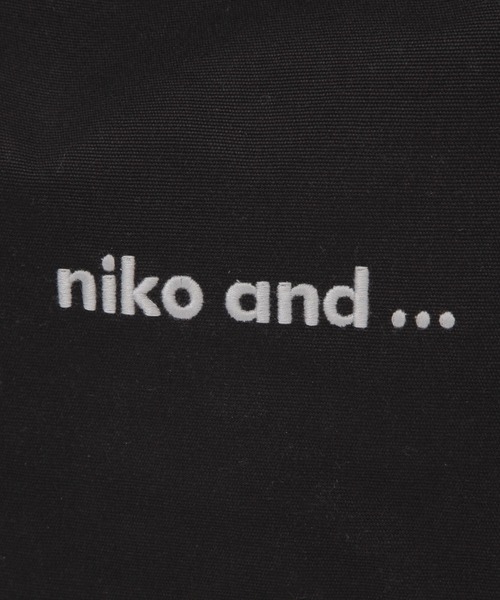 niko and...（ニコアンド）の「【ニコロゴトート】オリジナルニコロゴ刺繍2WAYトートバッグ/ブラック（トートバッグ・レディース・ブラック・0）」の10枚目の写真