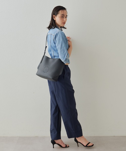 イアクッチ　グッシオ ミディアムショルダー ALCE IACUCCIグッシオミディアムショルダーALCE