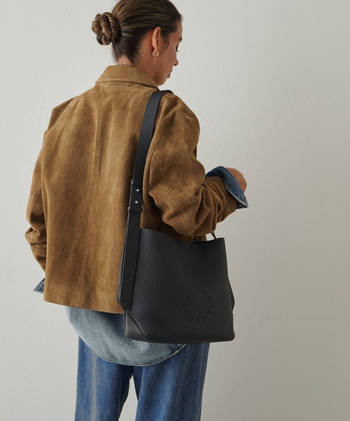イアクッチ　グッシオ ミディアムショルダー ALCE IACUCCI（イアクッチ）の「グッシオ ミディアムショルダー ALCE