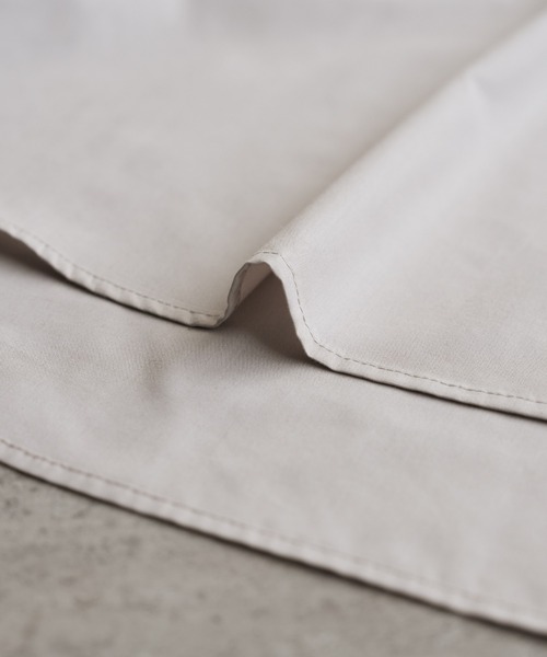 reca(レカ)の「シャーリング袖ボリュームブロードシャツ(シャツ/ブラウス・レディース・オフホワイト/ブラック/グレイッシュベージュ/ライトグレー・M)」の14枚目の写真