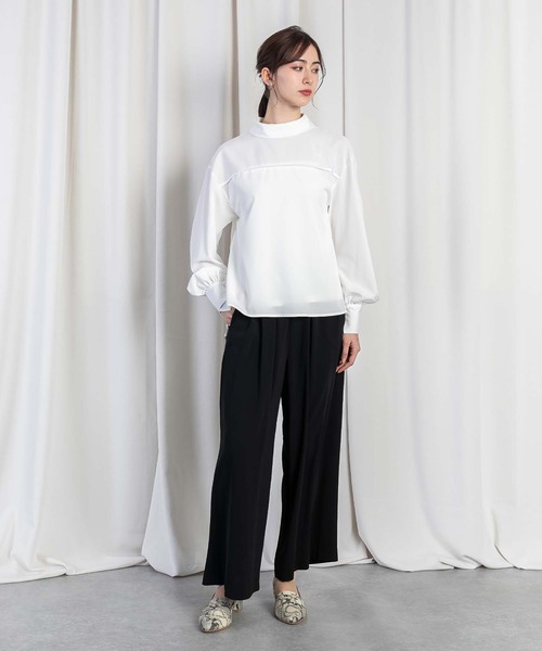 RAW FUDGE(ローファッジ)の「ロールカラーギャザースリーブブラウス(シャツ/ブラウス・レディース・ブラック/オフホワイト・M)」の11枚目の写真