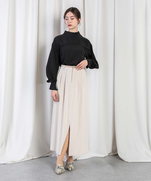 RAW FUDGE(ローファッジ)の「ロールカラーギャザースリーブブラウス(シャツ/ブラウス・レディース・ブラック/オフホワイト・M)」の6枚目の写真