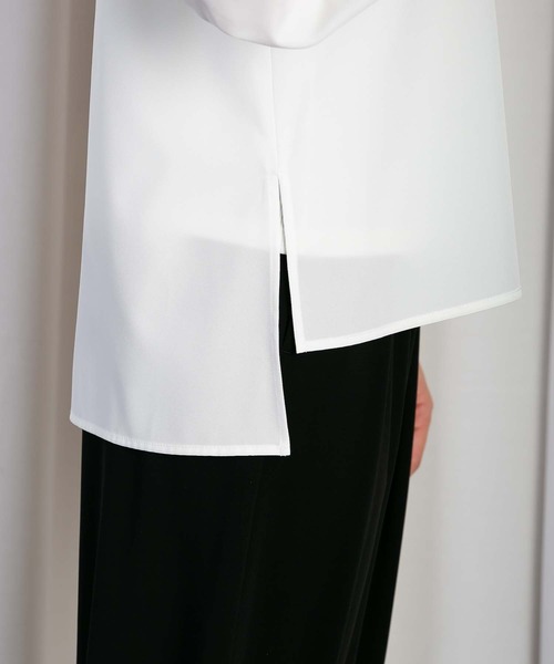 RAW FUDGE(ローファッジ)の「ロールカラーギャザースリーブブラウス(シャツ/ブラウス・レディース・ブラック/オフホワイト・M)」の20枚目の写真
