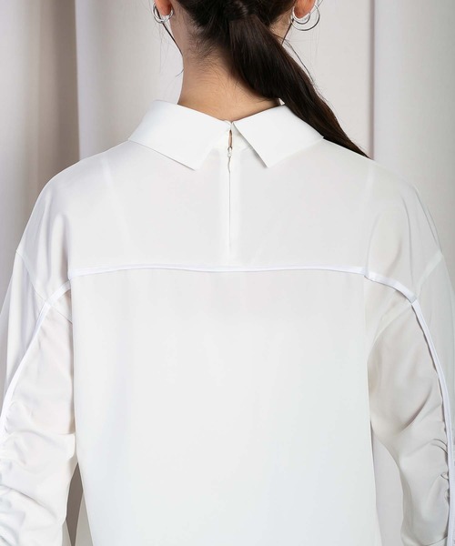 RAW FUDGE(ローファッジ)の「ロールカラーギャザースリーブブラウス(シャツ/ブラウス・レディース・ブラック/オフホワイト・M)」の21枚目の写真