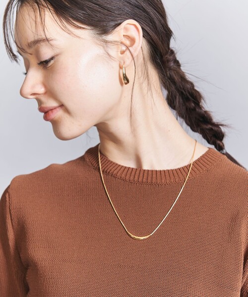 BEAUTY&YOUTH UNITED ARROWS(ビューティーアンドユースユナイテッドアローズ)の「メタル×パールモチーフ スライダー ネックレス(ネックレス・レディース・ゴールド・FREE)」の3枚目の写真