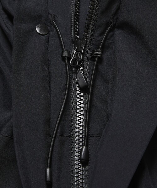 +phenix(プラスフェニックス)の「+phenix/プラスフェニックス SP GORE-TEX WINDSTOPPER HOODIE JACKET/別注 ゴアテックス ウインドストッパー フーディー ジャケット/マウンテンパーカー(ブルゾン・メンズ・チャコールグレー/ブラック/ブラック×グレー・SMALL/MEDIUM/LARGE)」の7枚目の写真