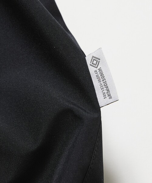 +phenix(プラスフェニックス)の「+phenix/プラスフェニックス SP GORE-TEX WINDSTOPPER HOODIE JACKET/別注 ゴアテックス ウインドストッパー フーディー ジャケット/マウンテンパーカー(ブルゾン・メンズ・チャコールグレー/ブラック/ブラック×グレー・SMALL/MEDIUM/LARGE)」の12枚目の写真