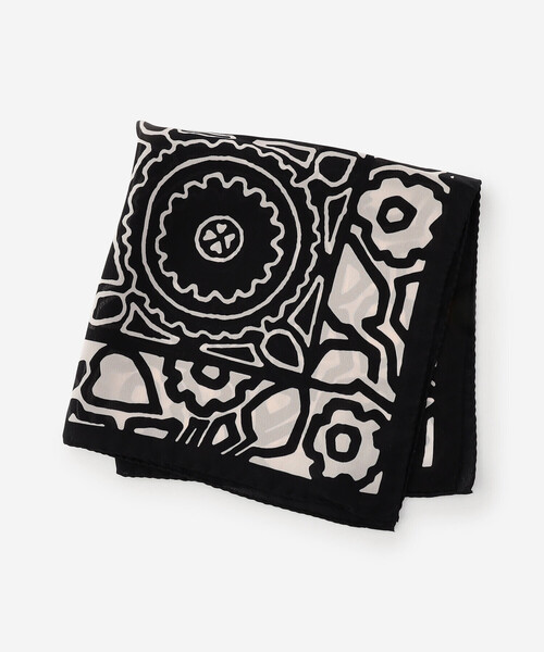 Bshop（ビショップ）の「Bleck | シルククレープ スカーフ（バンダナ/スカーフ・レディース・ブラック系その他/ブルー系その他5・ONE）」の3枚目の写真