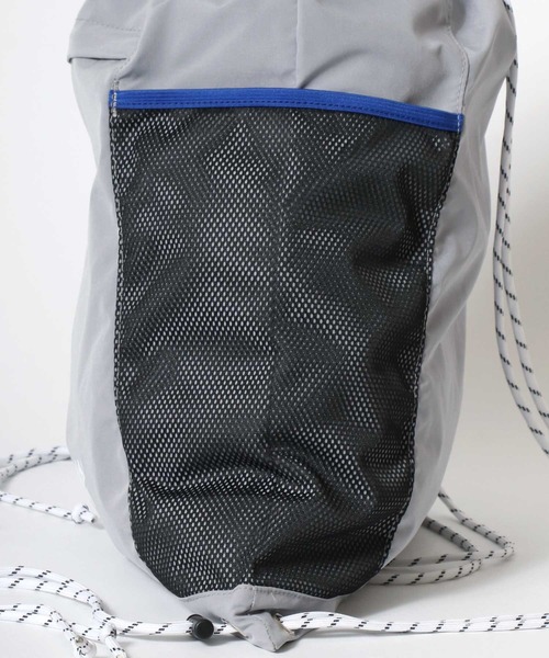 Salong hameu(サロン ハミュー)の「DAILY TECH KNAPSACK/サイドメッシュポケット テックナイロンナップサック/通学・ジム・ワンマイル/ストリートバッグ(バックパック/リュック・メンズ・ライトグレー/ライトピンク/ブラック・FREE)」の13枚目の写真