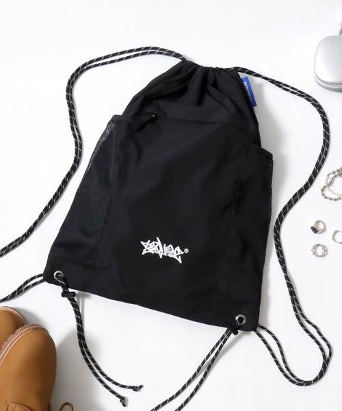 Salong hameu(サロン ハミュー)の「DAILY TECH KNAPSACK/サイドメッシュポケット テックナイロンナップサック/通学・ジム・ワンマイル/ストリートバッグ(バックパック/リュック・メンズ・ライトグレー/ライトピンク/ブラック・FREE)」の5枚目の写真