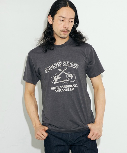 Wrangler（ラングラー）の「Wrangler/ラングラー クルーネックTシャツ（Tシャツ/カットソー・メンズ・ホワイト/チャコールグレー・LARGE/MEDIUM/X-LARGE）」の2枚目の写真