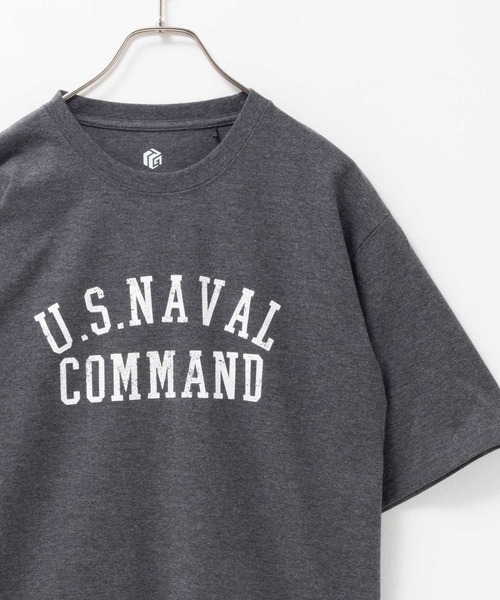 Mac-House(マックハウス)の「T-GRAPHICS ミニタリーデザイン半袖Tシャツ(Tシャツ/カットソー・メンズ・オートミール/ネイビー/ベージュ/カーキ/チャコールグレー・S/M/L/XL)」の2枚目の写真