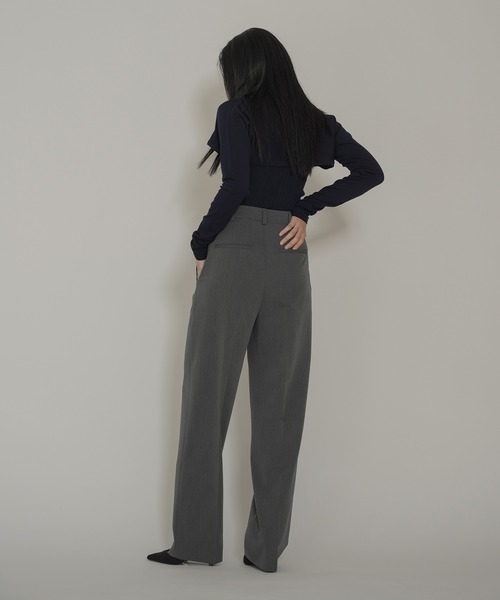 KINO THE KEI（キノザケイ）の「タック ワイド パンツ KINO THE KEI（その他パンツ・レディース・グレー/ブラック/ベージュ・M/S）」の10枚目の写真