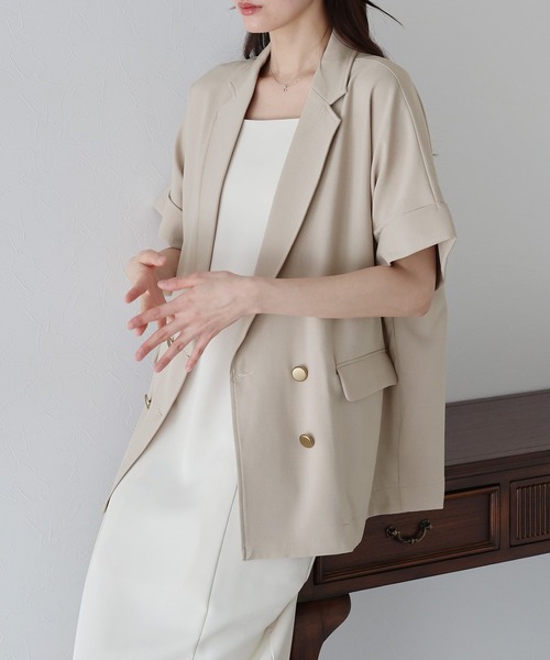 BLUEEAST（ブルーイースト）の「《新色追加》リネンライク半袖シャツジャケット（テーラードジャケット・レディース・ベージュ/アイボリー/ブラック/ブラウン/ネイビー・MEDIUM）」の2枚目の写真