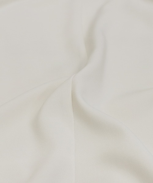 BLUEEAST（ブルーイースト）の「《新色追加》リネンライク半袖シャツジャケット（テーラードジャケット・レディース・ベージュ/アイボリー/ブラック/ブラウン/ネイビー・MEDIUM）」の6枚目の写真