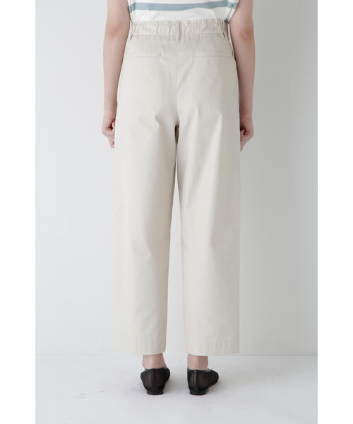 human woman（ヒューマンウーマン）の「◆【撥水】コンパクトギャバパンツ（その他パンツ・レディース・ネイビー/ベージュ・MEDIUM/SMALL）」の22枚目の写真