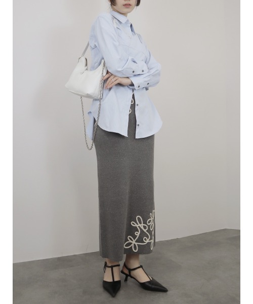 Reurie'(レウリィ)の「【2点セット】レイヤードビスチェ&シャツセット/layered bustier&shirt 長袖 襟付き シンプル 大人カジュアル きれいめ 重ね着 セットアップ オフィスカジュアル 韓国(アンサンブル・レディース・ネイビー/ブルー・FREE)」の9枚目の写真