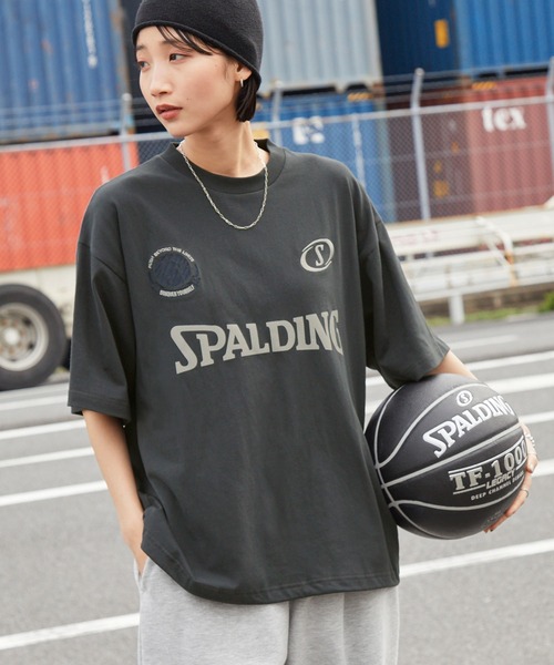 SPALDING（スポルディング）の「SPALDING/スポルディング 別注 ロゴ刺繍/プリント ゲームデザインドロスト半袖Tシャツ（Tシャツ/カットソー・メンズ・チャコール/ブラック/ネイビー/ピンク/ホワイト・L/M）」の3枚目の写真