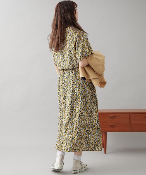 GEVACO（ゲバコ）の「【GEVACO】小花柄開襟ワンピース（ワンピース・レディース・イエロー/サックスブルー・ONE SIZE）」の10枚目の写真