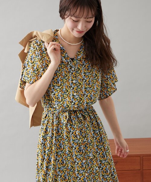 GEVACO（ゲバコ）の「【GEVACO】小花柄開襟ワンピース（ワンピース・レディース・イエロー/サックスブルー・ONE SIZE）」の13枚目の写真