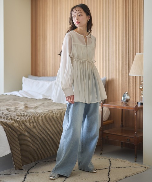 earth music&ecology（アースミュージックアンドエコロジー）の「フロントリボンシアーチュニック（チュニック・レディース・ライトベージュ/ブラック/ピンク・FREE）」の7枚目の写真