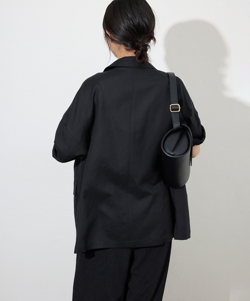 SLOBE IENA レーヨンリネンハーフスリーブジャケット ブラック SLOBE IENA（スローブイエナ）の「レーヨンリネンハーフスリーブ