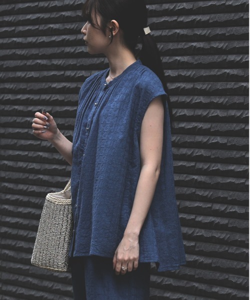 Right-on(ライトオン)の「Other(ソノタ)【レディース】「インド刺繍」ノースリーブシャツ(その他トップス・レディース・ブルー/ダークグレー・M/L)」の8枚目の写真