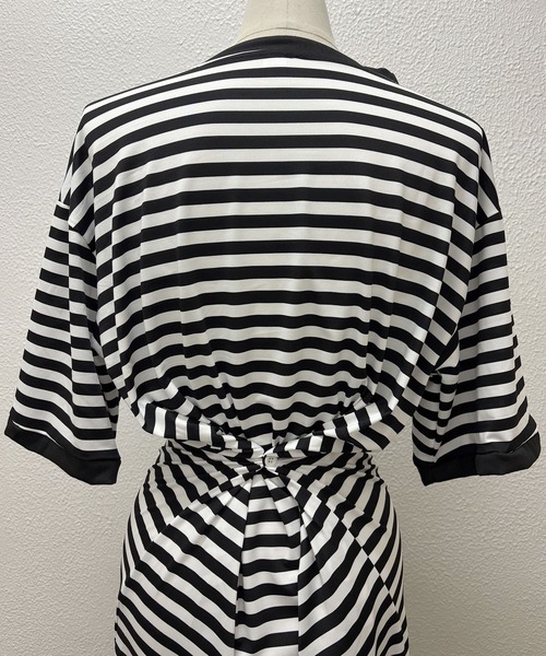 Kuroba(クロバ)の「ボーダー柄Tシャツロングワンピース(ワンピース・レディース・ブルー/ブラック・S/L/M)」の12枚目の写真
