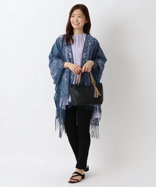 one'sterrace(ワンズテラス)の「SE 合皮タッセルミニトート(トートバッグ・レディース・アイボリー系8/ブラック系8/ブルー系その他7・99)」の15枚目の写真