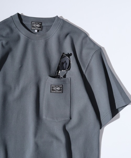 BIG MIKE(ビッグマイク)の「BIG MIKE 鹿の子 サングラスポケット TEEシャツ ポケットTシャツ(Tシャツ/カットソー・メンズ・チャコール/ナチュラル・L/XL/M)」の2枚目の写真