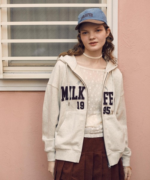 milk  MILKFED.（ミルクフェド） パーカー ARCH COOPER LOGO ZIP UP HOODIE