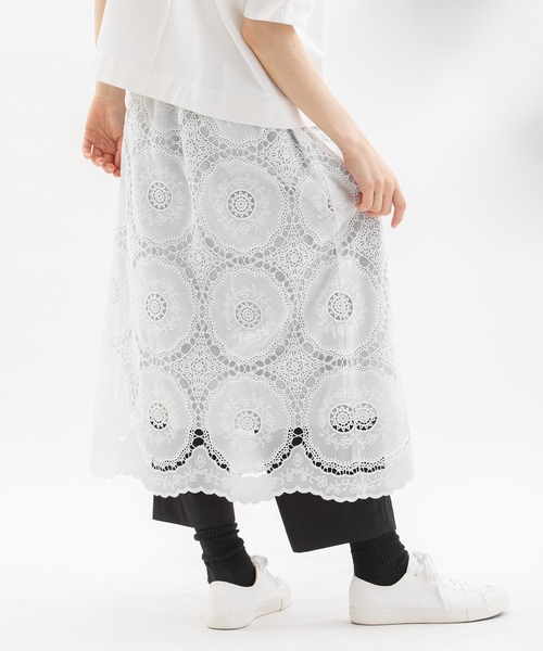 nop de nod（ノップドゥノッド）の「刺繍レーススカート（スカート・レディース・ブラック/オフホワイト・3）」の15枚目の写真
