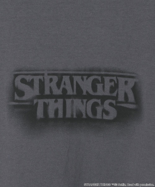 niko and...(ニコアンド)の「【STRANGER THINGS】コラボ プリントTシャツ Season 1(Tシャツ/カットソー・メンズ・アイボリー/チャコール/ブラック/ライトブルー・LARGE/MEDIUM)」の10枚目の写真