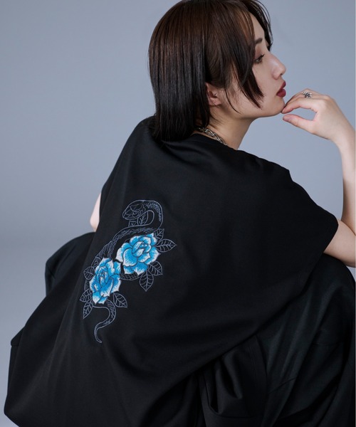 Ellno Loset（エルノロゼット）の「スネーク刺繍ノースリーブTシャツ（Tシャツ/カットソー・メンズ・オフホワイト/ブラック・SMALL/MEDIUM/LARGE）」の19枚目の写真