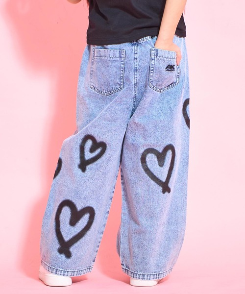 ANAP kids(アナップキッズ)の「ハートペイントデニムワイドパンツ(デニムパンツ・キッズ・ブルー/ライトブルー・120cm/110cm/130cm)」の5枚目の写真