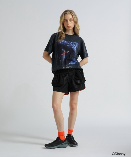 Disney(ディズニー)の「《Disney Collection》FANTASIA / MICKEY MOUSE / FILM MAGIC T-SHIRT / AVIREX WOMAN(Tシャツ/カットソー・レディース・チャコール/オフホワイト・FREE)」の22枚目の写真
