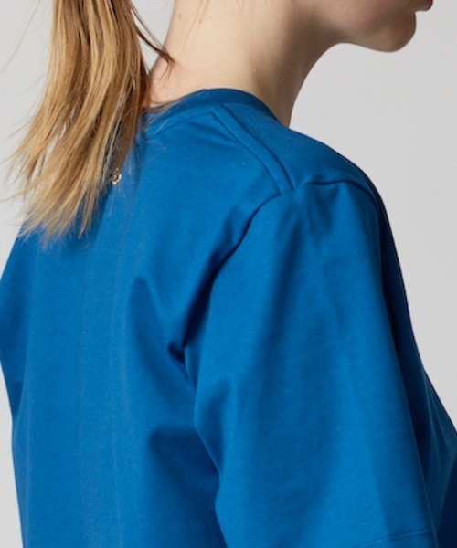 CINOH(チノ)の「COTTON JERSEY COMPACT T-SHIRT(Tシャツ/カットソー・レディース・ブルー/ブラック/ホワイト・36/38)」の13枚目の写真