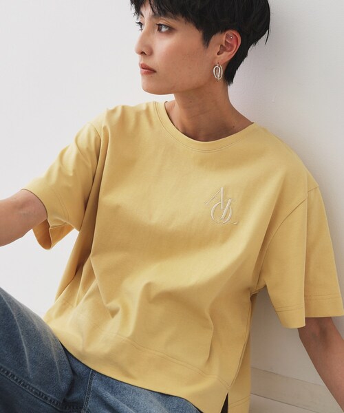 【新品】マックス&コー　ロゴ刺繍Tシャツ　イエロー 新品】マックス&コー ロゴ刺繍Tシャツ イエロー