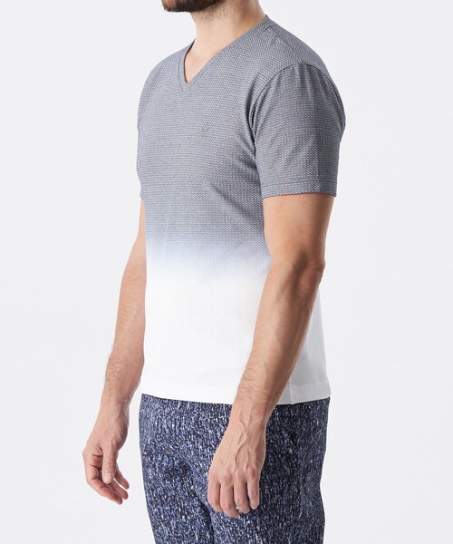 EPOCA UOMO(エポカウォモ)の「グラデーションカットソー(Tシャツ/カットソー・メンズ・ホワイト系その他/ネイビー・46/48)」の6枚目の写真