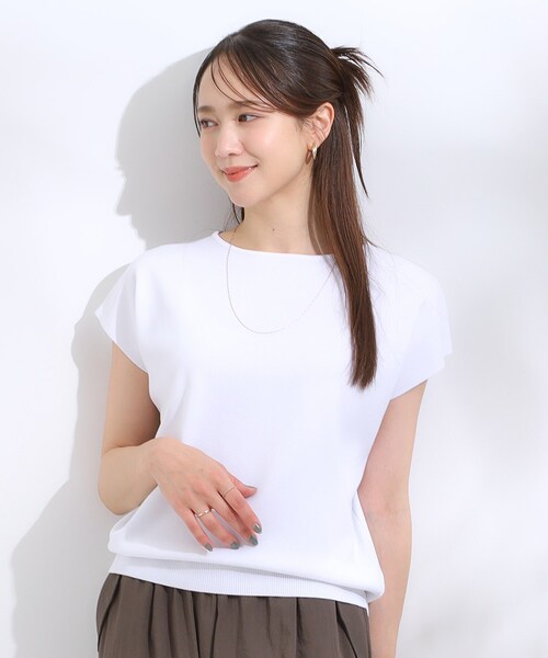 DRESKIP（ドレスキップ）の「【洗える/S-LL/ひんやり】さらりと好印象　総針フレンチスリーブニット（ニット/セーター・レディース・オフホワイト/レッド系1/ブラック/ネイビー・04/03/02/01）」の9枚目の写真