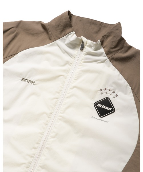 F.C.Real Bristol(エフシーレアルブリストル)の「WARM-UP JACKET(ブルゾン・メンズ・オフホワイト/セージグリーン/ブラック・X-LARGE/LARGE/MEDIUM/SMALL/XX-LARGE)」の5枚目の写真