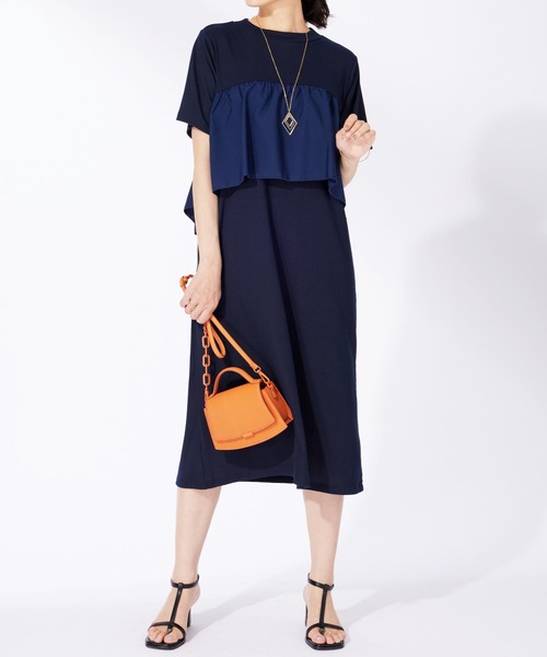BELLUNA PLUS(ベルーナ)の「胸元フリルデザインワンピース(ワンピース・レディース・ネイビー/ブラック・MEDIUM/LARGE/X-LARGE)」の17枚目の写真