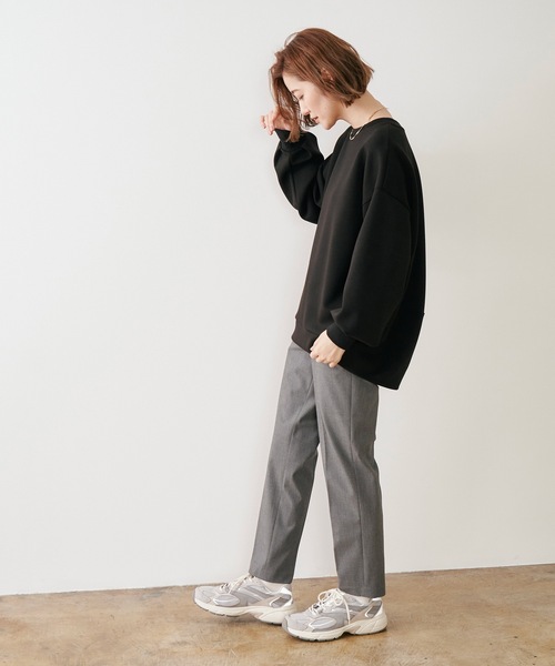 ネックが選べる】ダンボールコクーンフォルムプルオーバー Emma Taylor ネックが選べる】ダンボールコクーンフォルムプルオーバー Emma Taylor