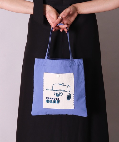 PEANUTS（ピーナッツ）の「(ACT)【PEANUTS】フェイス 刺繍 ナイロン ミニ トートバッグ（トートバッグ・レディース・チャコールグレー/ライトベージュ/スモークピンク/イエロー/ブルー・ONE SIZE）」の3枚目の写真