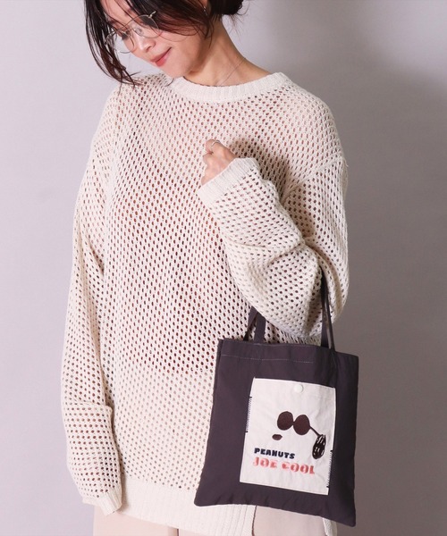 PEANUTS（ピーナッツ）の「(ACT)【PEANUTS】フェイス 刺繍 ナイロン ミニ トートバッグ（トートバッグ・レディース・チャコールグレー/ライトベージュ/スモークピンク/イエロー/ブルー・ONE SIZE）」の7枚目の写真