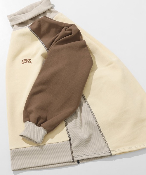 KRIFF MAYER Lady's Collection（クリフメイヤーレディースコレクション）の「【ラグランスリーブ】裏起毛タートルスウェット（スウェット・レディース・レッド/その他5/チャコール/ナチュラル/カラフル・LARGE/MEDIUM）」の11枚目の写真