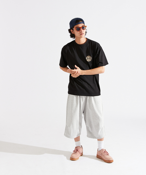 PARIS SAINT-GERMAIN(パリサンジェルマン)の「【Paris Saint-Germain / パリ・サン=ジェルマン】 JP CAMO EMBREM TEE(Tシャツ/カットソー・メンズ・ブラック/ホワイト・MEDIUM/SMALL/X-LARGE/LARGE)」の6枚目の写真