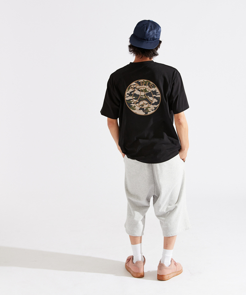 PARIS SAINT-GERMAIN(パリサンジェルマン)の「【Paris Saint-Germain / パリ・サン=ジェルマン】 JP CAMO EMBREM TEE(Tシャツ/カットソー・メンズ・ブラック/ホワイト・MEDIUM/SMALL/X-LARGE/LARGE)」の8枚目の写真