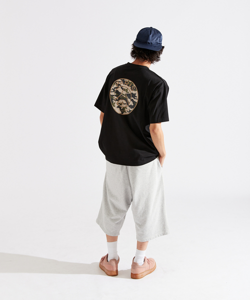 PARIS SAINT-GERMAIN(パリサンジェルマン)の「【Paris Saint-Germain / パリ・サン=ジェルマン】 JP CAMO EMBREM TEE(Tシャツ/カットソー・メンズ・ブラック/ホワイト・MEDIUM/SMALL/X-LARGE/LARGE)」の9枚目の写真